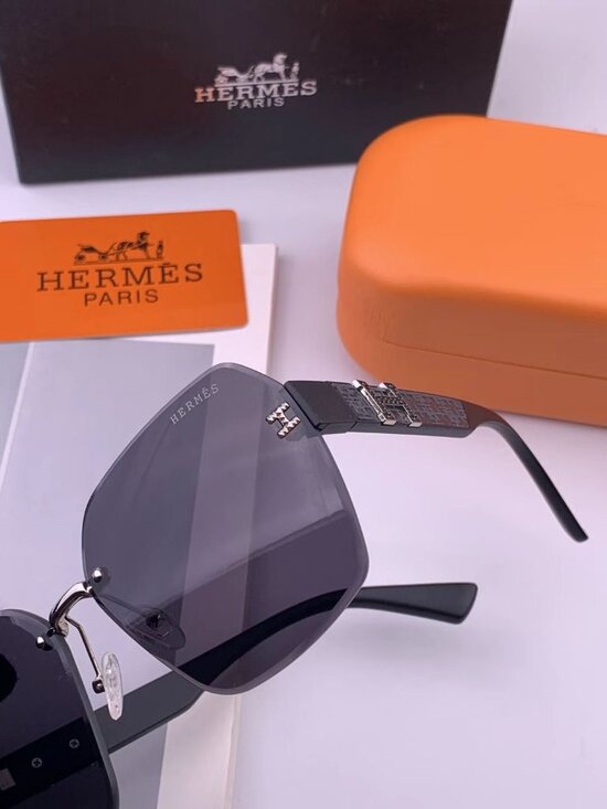 ?HERMES square-framed sunglasses